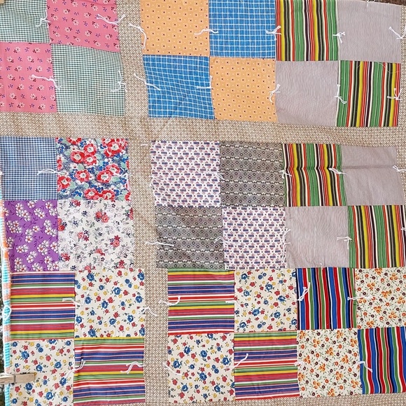 Handmade Vintage Grandma Made Small Baby Soft Quilt Vintage Material - Picture 3 of 13